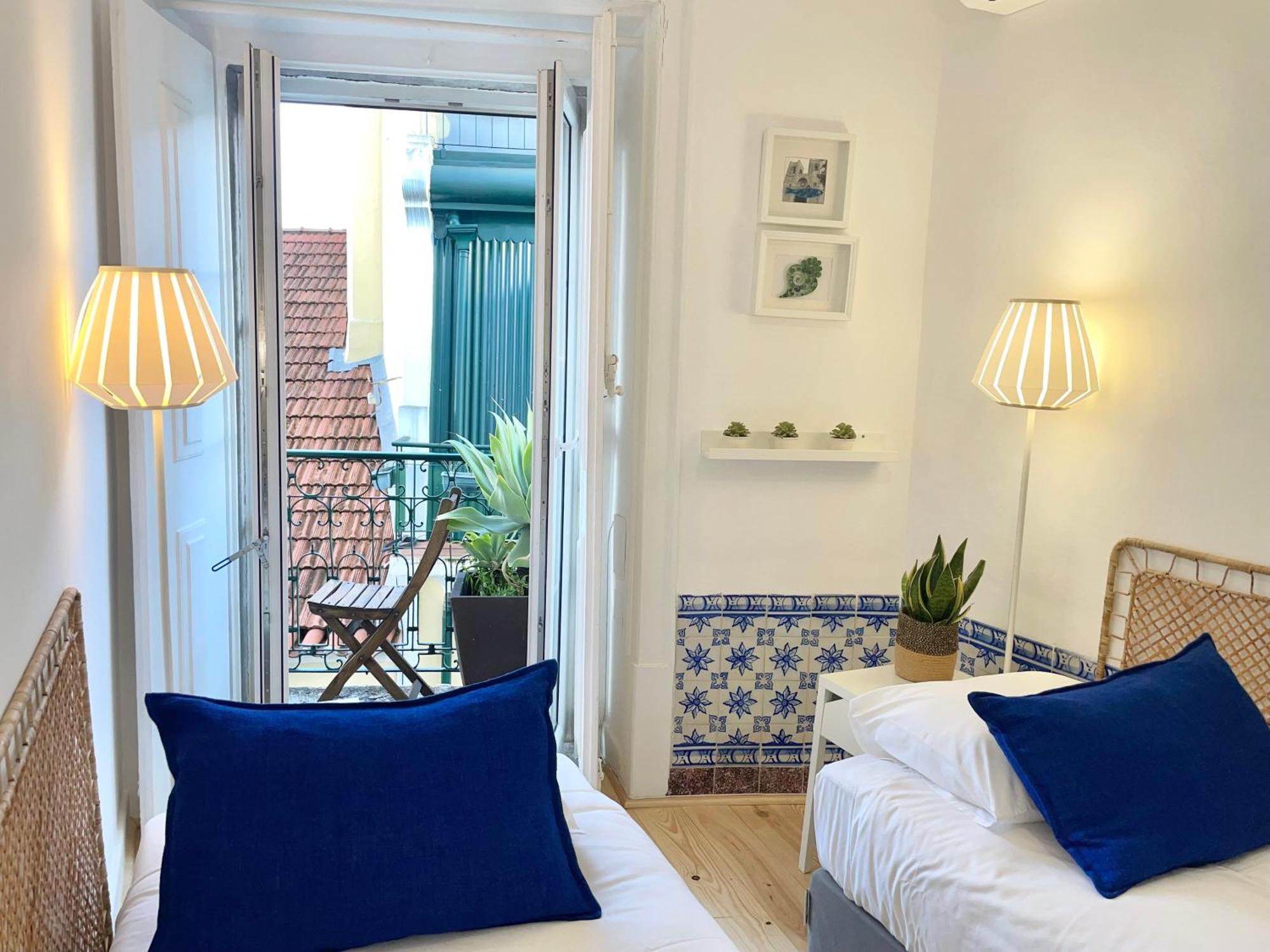 Carmo'S Wonder Apartment Lisbon Luaran gambar