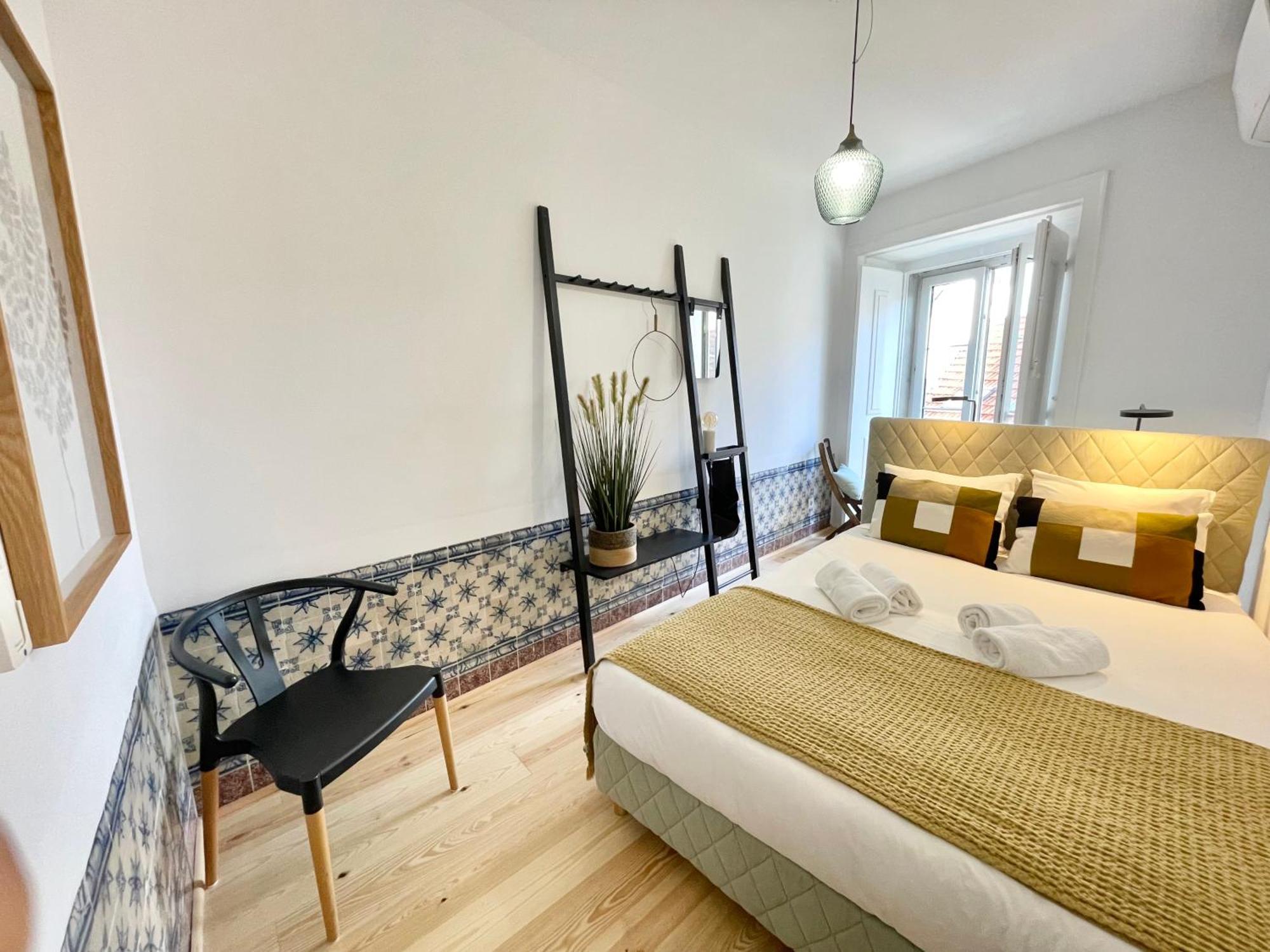 Carmo'S Wonder Apartment Lisbon Luaran gambar