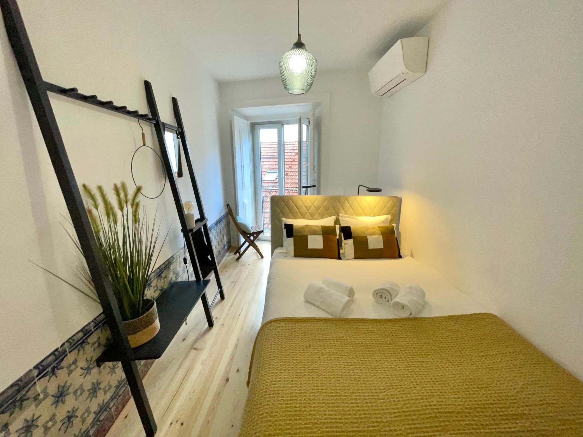 Carmo'S Wonder Apartment Lisbon Luaran gambar