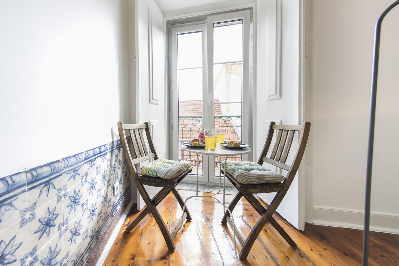 Carmo'S Wonder Apartment Lisbon Luaran gambar