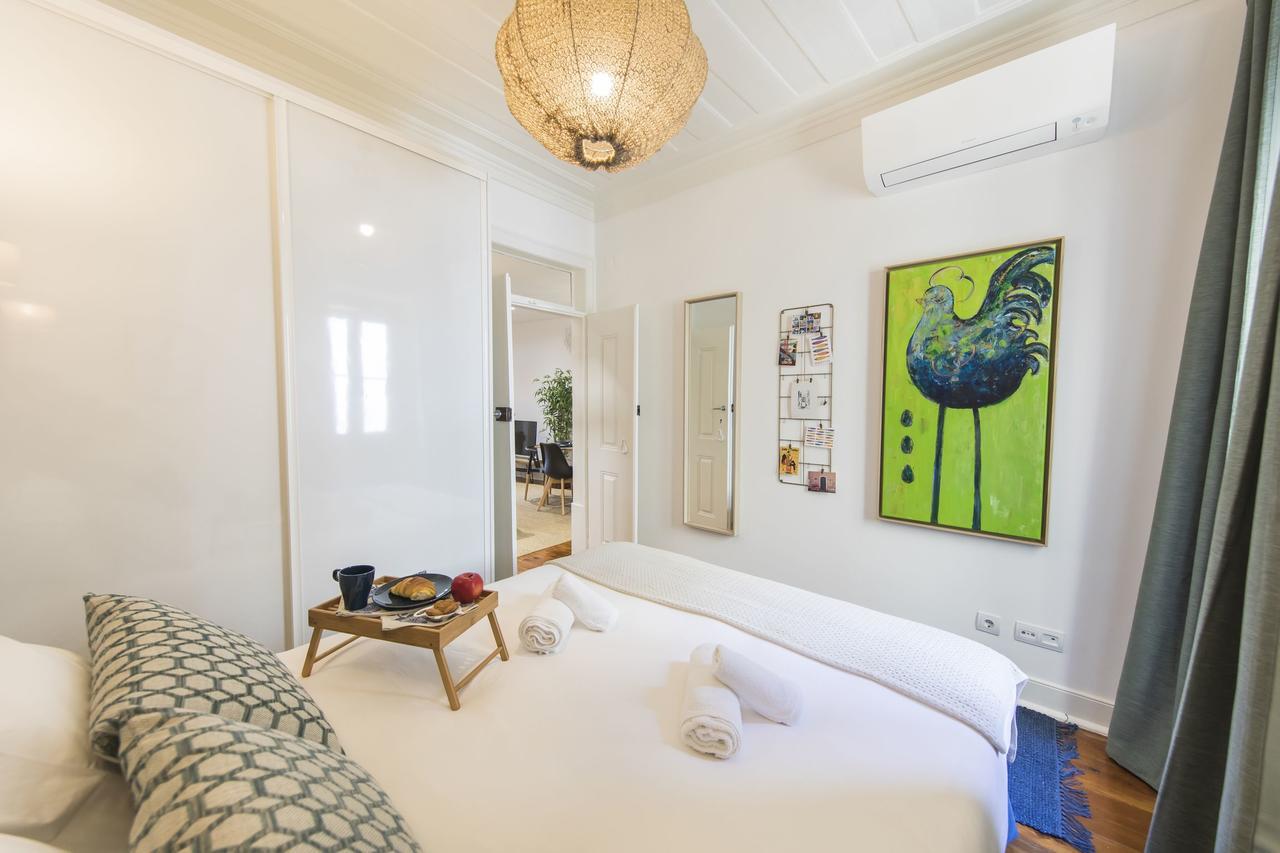 Carmo'S Wonder Apartment Lisbon Luaran gambar