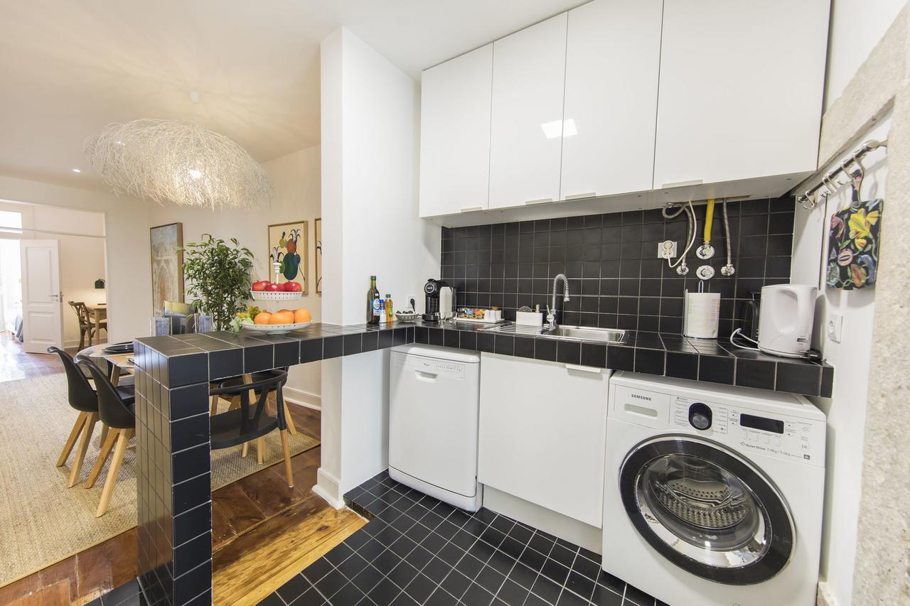 Carmo'S Wonder Apartment Lisbon Luaran gambar