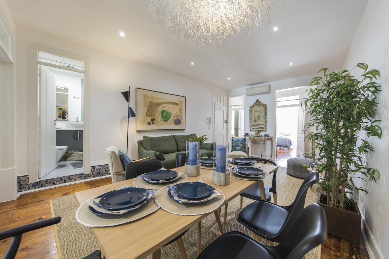 Carmo'S Wonder Apartment Lisbon Luaran gambar